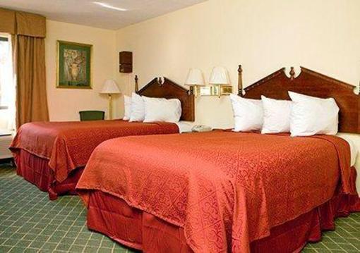 фото отеля Quality Inn Saraland