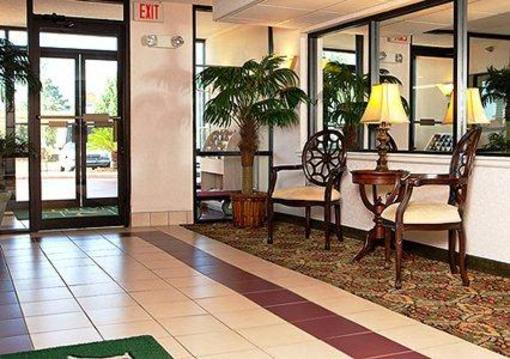 фото отеля Quality Inn Saraland