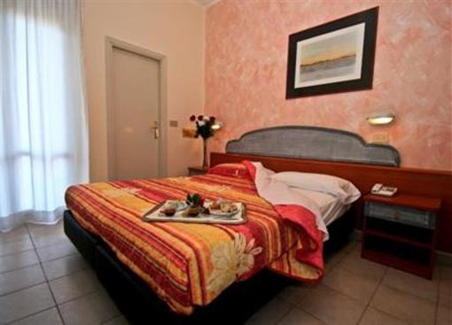 фото отеля Residence Brown Apartments Rimini