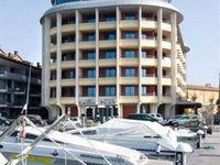 Laguna Palace Hotel