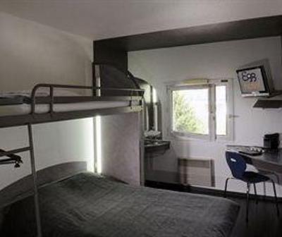 фото отеля Egg Hotel Sarcelles
