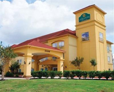 фото отеля La Quinta Inn & Suites Angleton