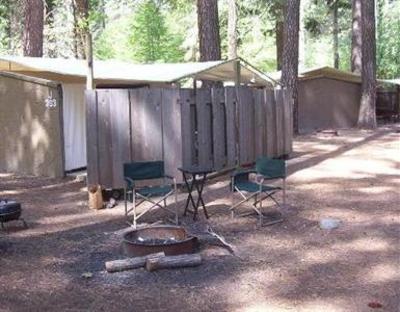 фото отеля Housekeeping Camp Yosemite National Park
