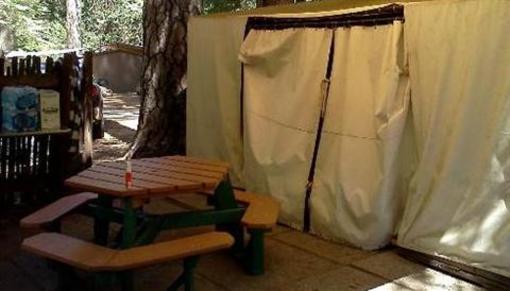 фото отеля Housekeeping Camp Yosemite National Park
