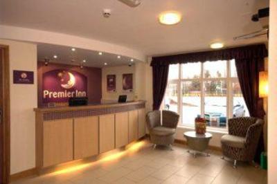 фото отеля Premier Inn Dumbarton/ Loch Lomond
