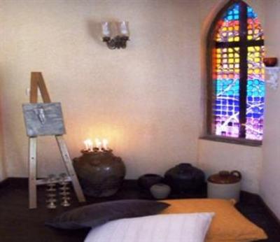 фото отеля Stain Glass Cottage Colva