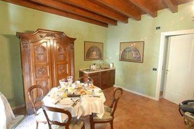 фото отеля Residenza Torre di San Martino