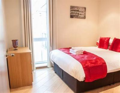 фото отеля Flexi Lets@Printing House Square Apartments Guildford