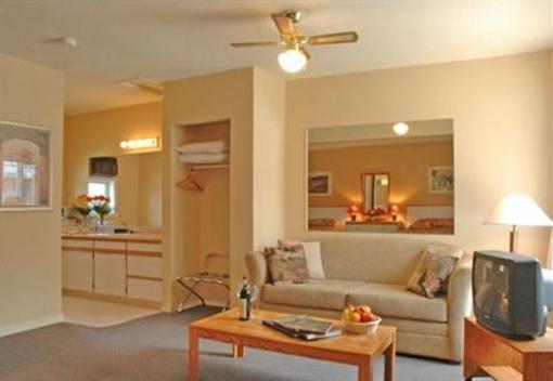 фото отеля Crown Resort Motel