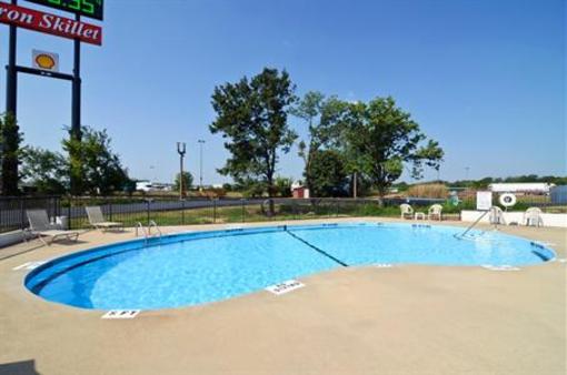 фото отеля Best Western Raintree Inn Effingham