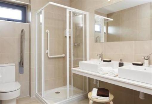 фото отеля Aparthotel Jardines de Aristi Vitoria-Gasteiz