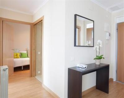 фото отеля Aparthotel Jardines de Aristi Vitoria-Gasteiz