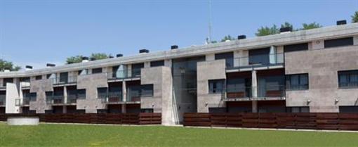 фото отеля Aparthotel Jardines de Aristi Vitoria-Gasteiz