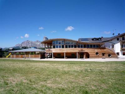 фото отеля Chalet Madrisa Corvara