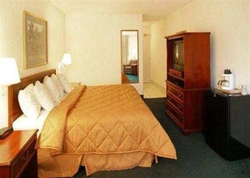 фото отеля Comfort Inn Arlington Boulevard Falls Church