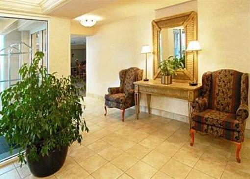 фото отеля Comfort Inn Arlington Boulevard Falls Church