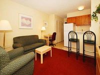 Rodeway Inn & Suites Newport News