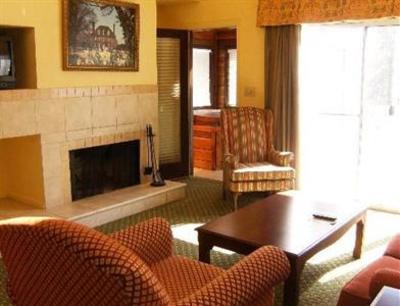 фото отеля The Historic Powhatan Resort