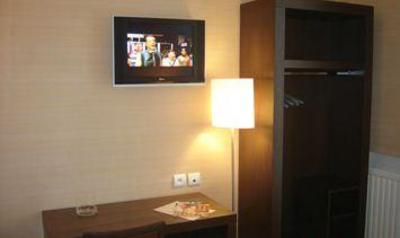 фото отеля Hotel Le Home Vincennes