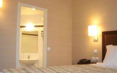 фото отеля Hotel Le Home Vincennes