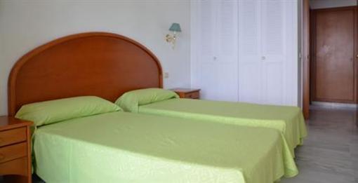 фото отеля Apartamentos Oasis Benidorm