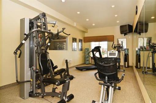 фото отеля BEST WESTERN PLUS Monica Royale Inn & Suites