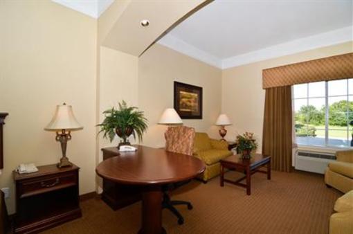 фото отеля BEST WESTERN PLUS Monica Royale Inn & Suites