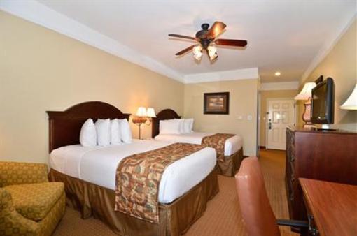 фото отеля BEST WESTERN PLUS Monica Royale Inn & Suites