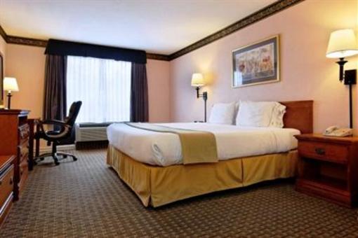 фото отеля Holiday Inn Express & Suites