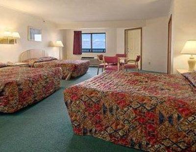 фото отеля Bavarian Haus Lakefront Inn