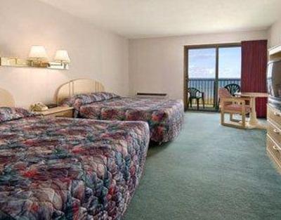 фото отеля Bavarian Haus Lakefront Inn