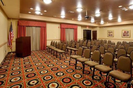 фото отеля Holiday Inn Express Hotel & Suites Lavonia