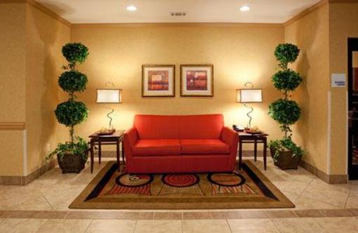 фото отеля Holiday Inn Express Hotel & Suites Lavonia