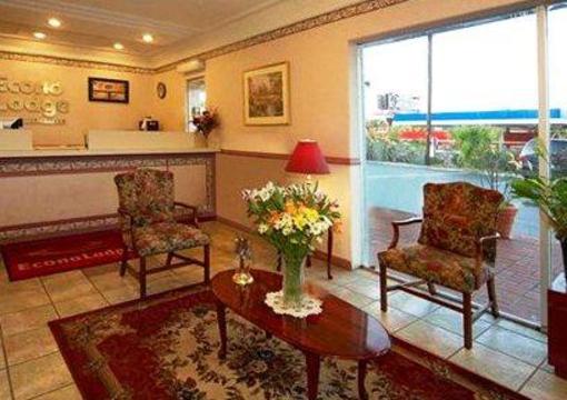 фото отеля Econo Lodge West Gainesville