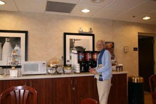 фото отеля Hampton Inn Abingdon