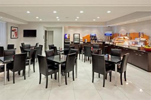 фото отеля Holiday Inn Express Fishkill