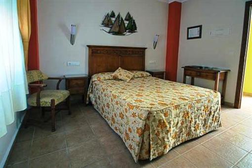 фото отеля Hostal Costa Luz El Puerto De Santa Maria