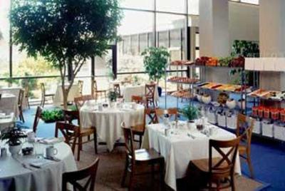 фото отеля Stamford Plaza Hotel and Conference Center