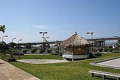 фото отеля ResortQuest Rentals at The Caribe Resort