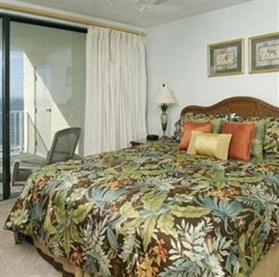фото отеля ResortQuest Rentals at The Caribe Resort