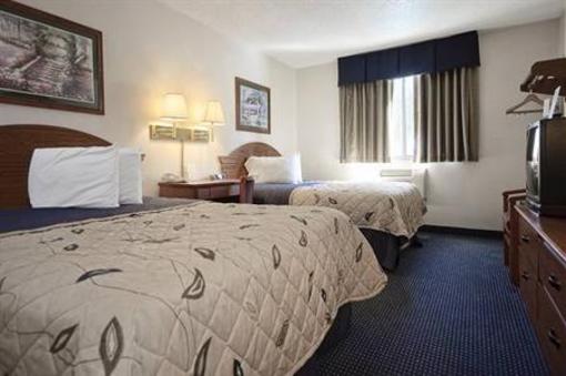 фото отеля Super 8 Motel Gainesville