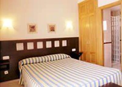 фото отеля Anoreta Apartamentos Turisticos Rincon de la Victoria