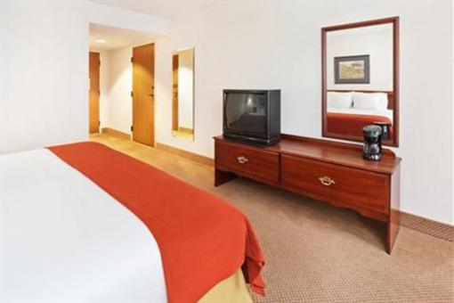 фото отеля Holiday Inn Express Middlesboro
