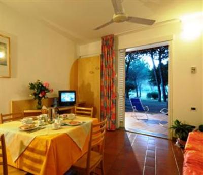 фото отеля Residence Riva Degli Etruschi