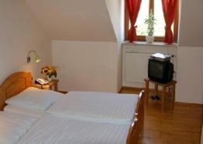 фото отеля Gasthof Zur Post Schwabhausen