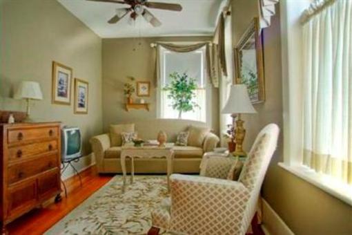 фото отеля Hawthorn - A Bed & Breakfast