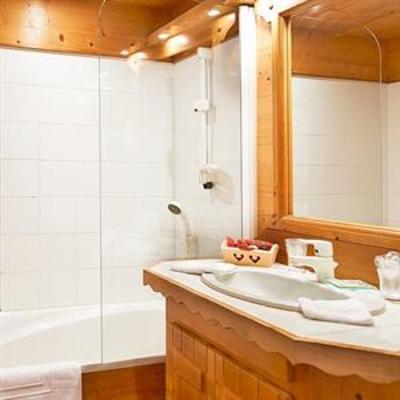 фото отеля Les Chalets de la Serraz