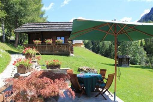 фото отеля Les Chalets de la Serraz