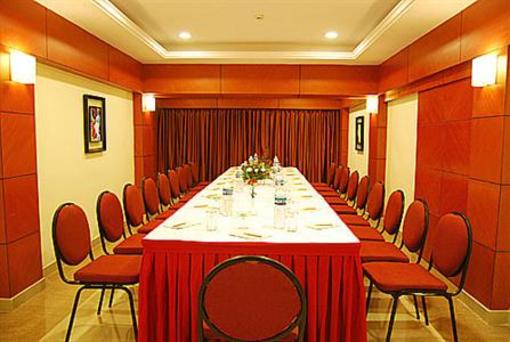 фото отеля Quality Inn Sabari Resorts