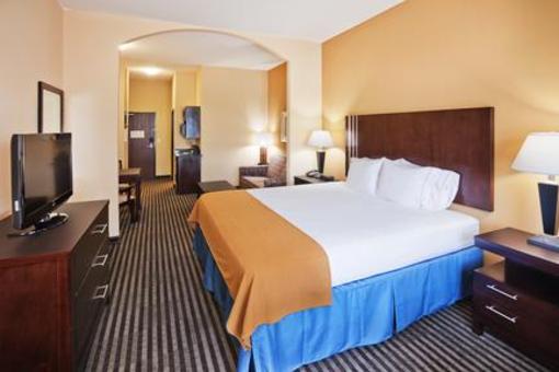 фото отеля Holiday Inn Express Hotel & Suites Okmulgee